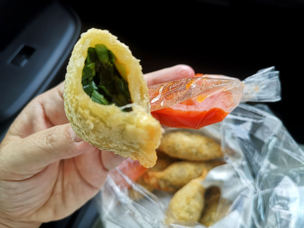 Deep-Fried Garlic Chives Dumpling GokGuan