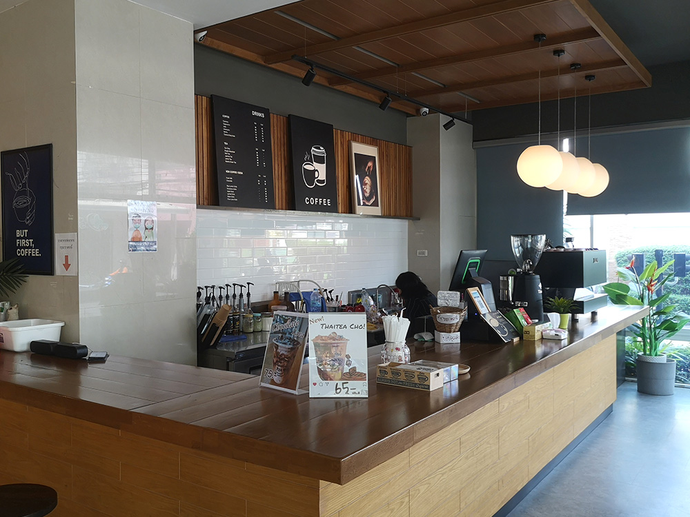 The Royal Bee Aparthotel