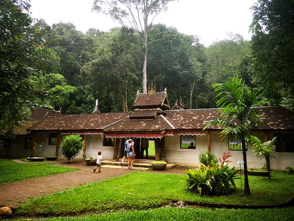 Wat Pha Lat - Chiang Mai's Hidden Temple