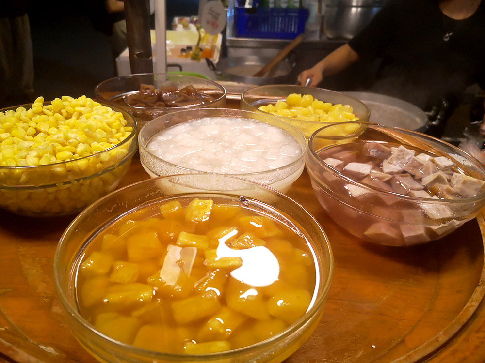 Suang Bua Loy Chang Phuak