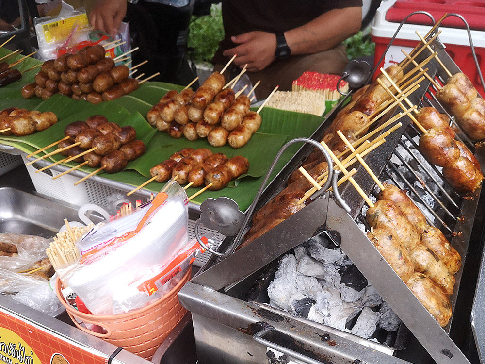 Khun Yai Thai Style Sausage Nimman Soi7 Chiang Mai